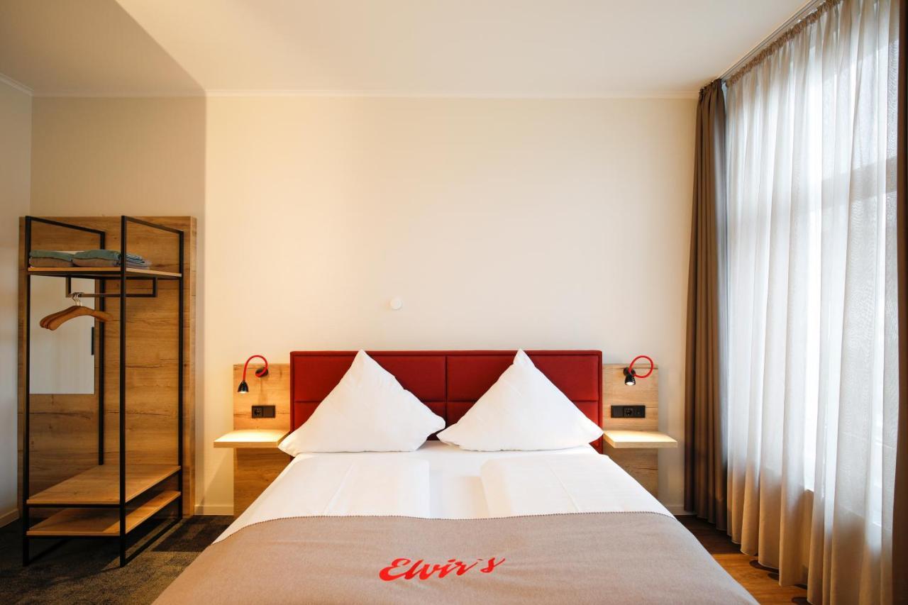 Hotel Restaurant Zur Linde Westerstede Ngoại thất bức ảnh