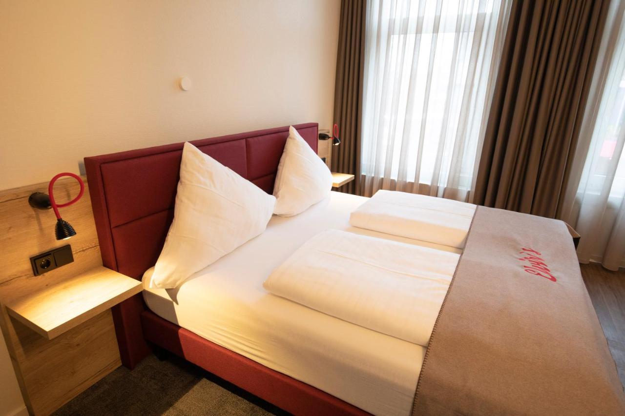Hotel Restaurant Zur Linde Westerstede Ngoại thất bức ảnh