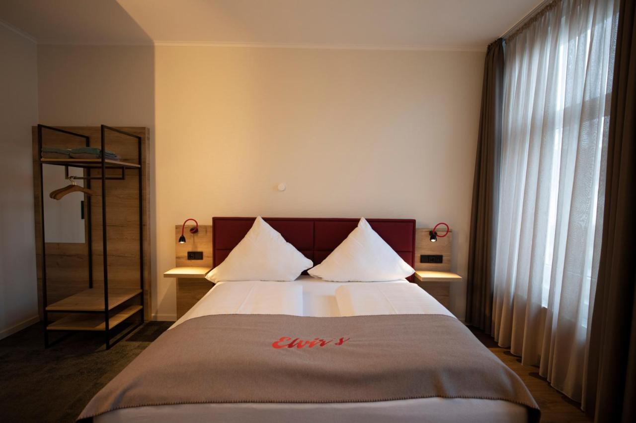 Hotel Restaurant Zur Linde Westerstede Ngoại thất bức ảnh